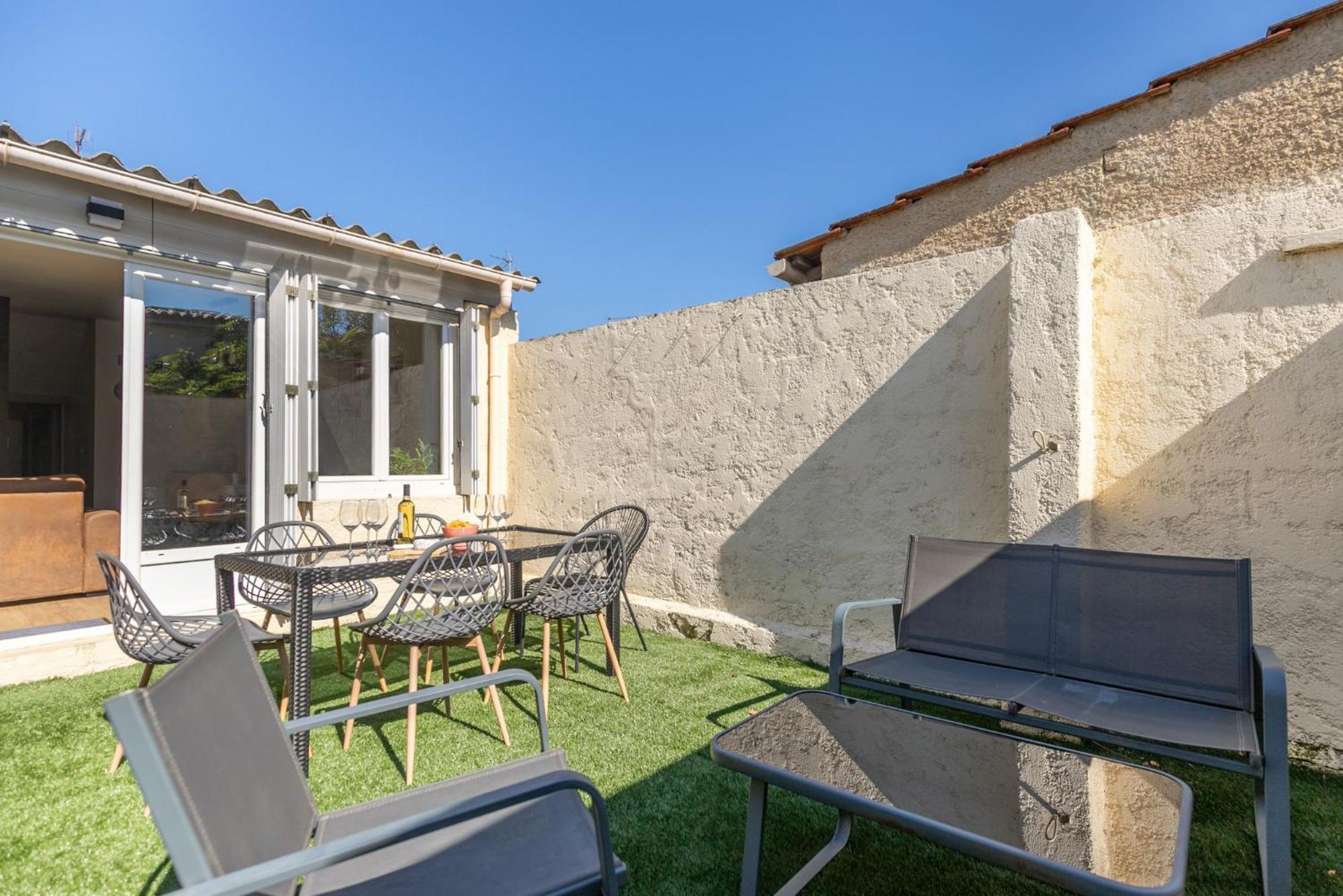 Le Patio - Spacieux T3 Avec Climatisation Et Jardin Privatif Bergerac Dış mekan fotoğraf