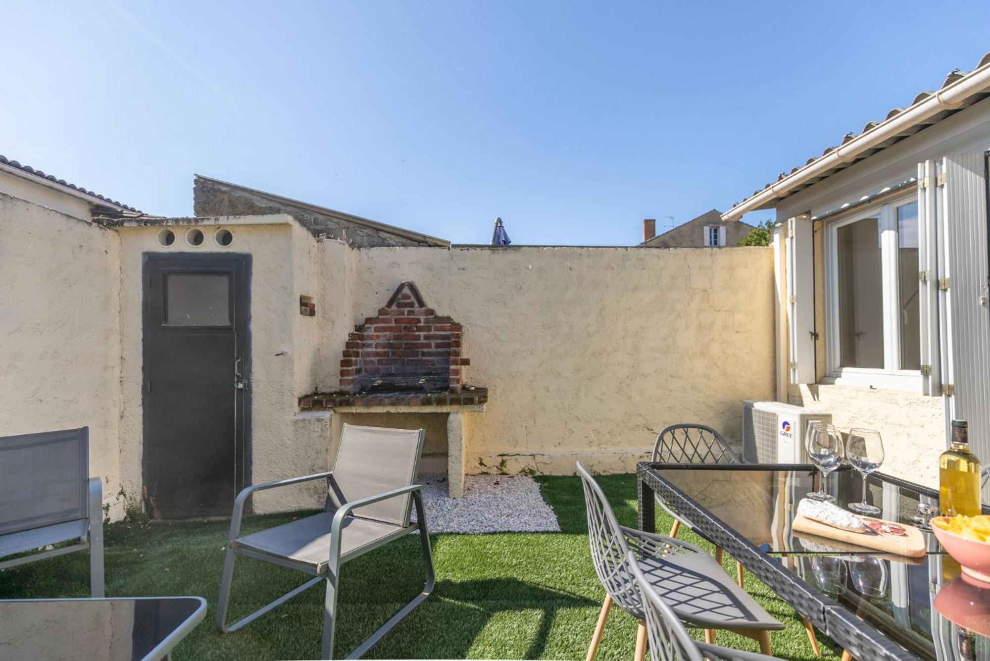 Le Patio - Spacieux T3 Avec Climatisation Et Jardin Privatif Bergerac Dış mekan fotoğraf